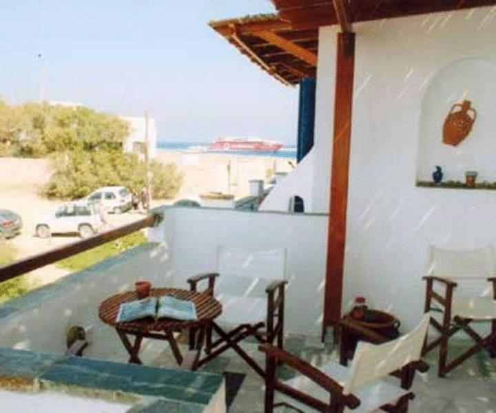 Athina Apartments Naxos Town Naxos City Exterior foto